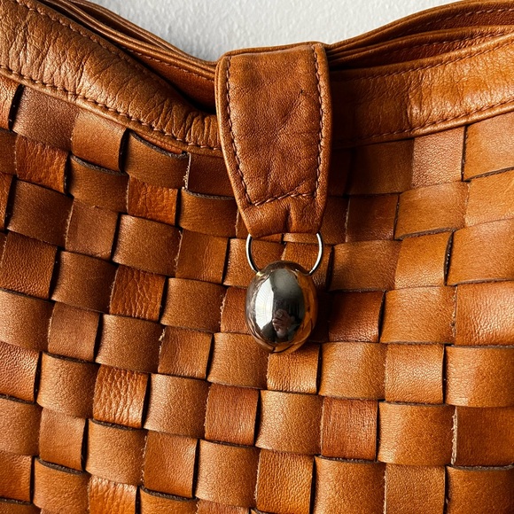 Vintage Genuine Leather Woven purse - Picture 3 of 7